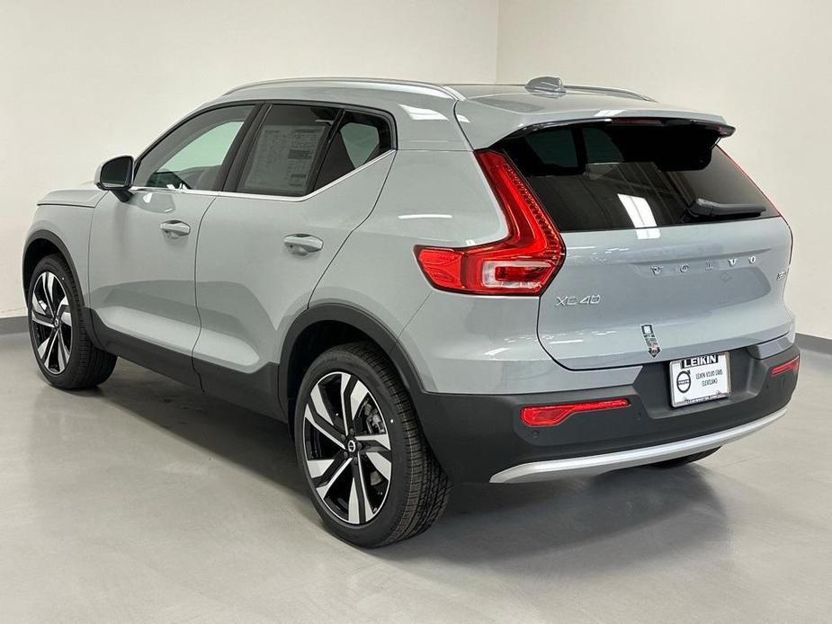 new 2024 Volvo XC40 car, priced at $52,410