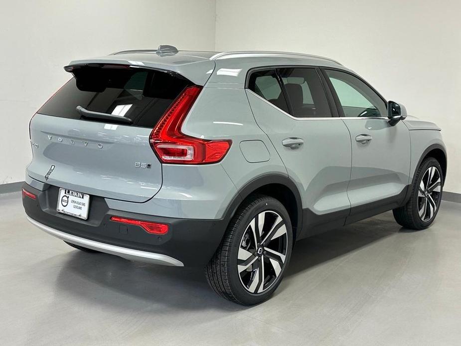 new 2024 Volvo XC40 car, priced at $52,410