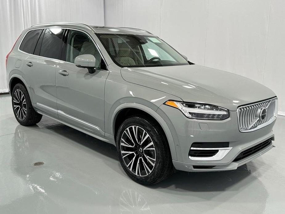 new 2025 Volvo XC90 car, priced at $75,965