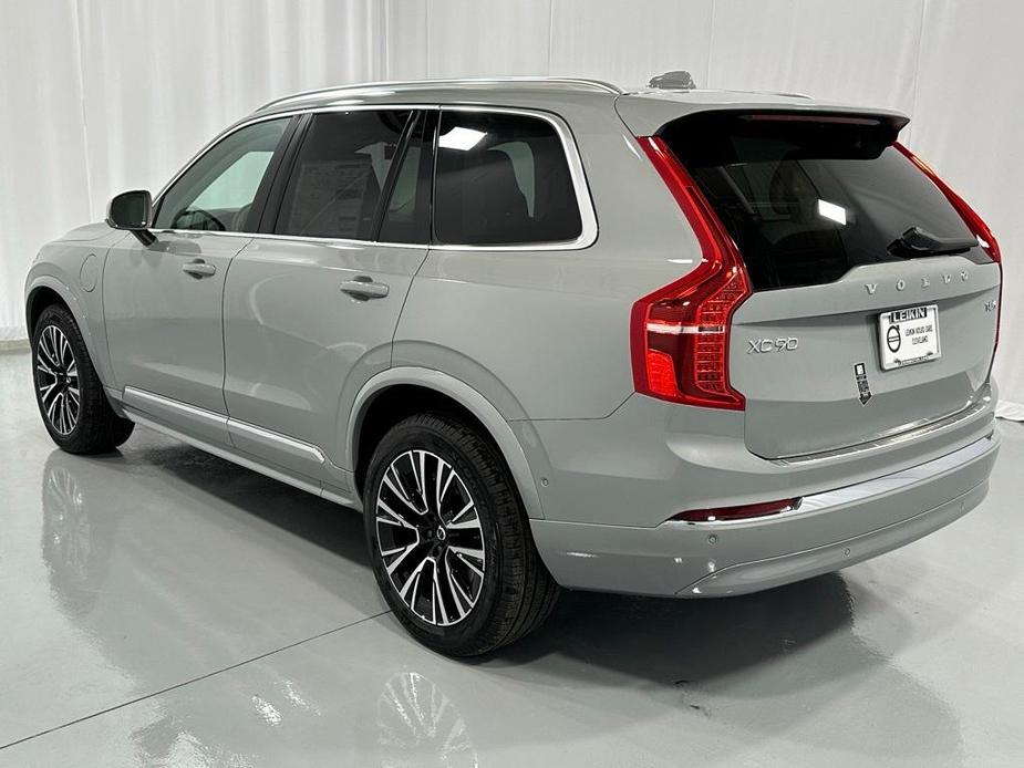 new 2025 Volvo XC90 car, priced at $75,965