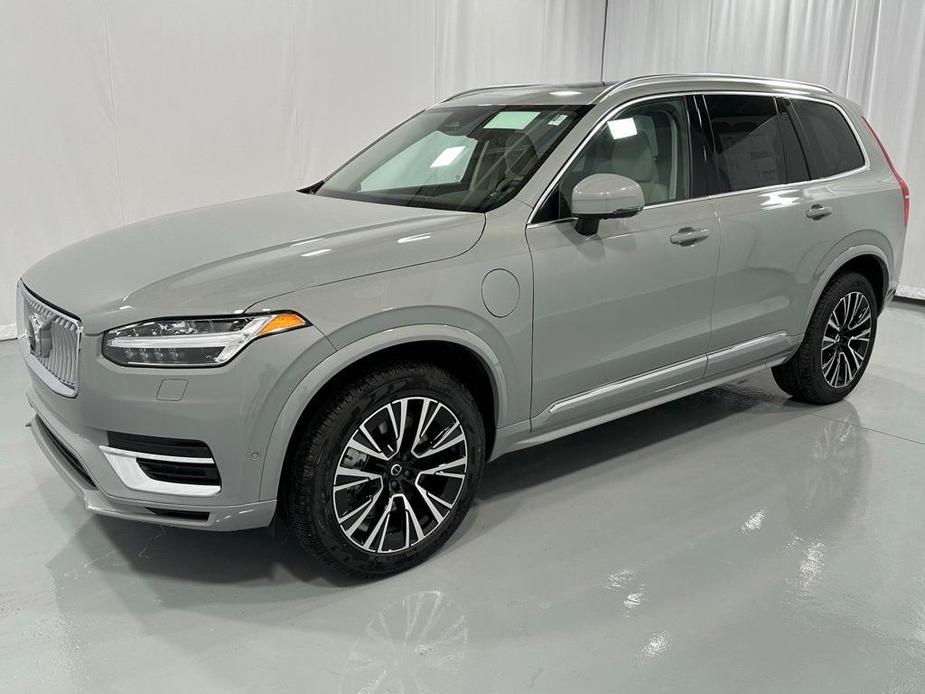 new 2025 Volvo XC90 car, priced at $75,965