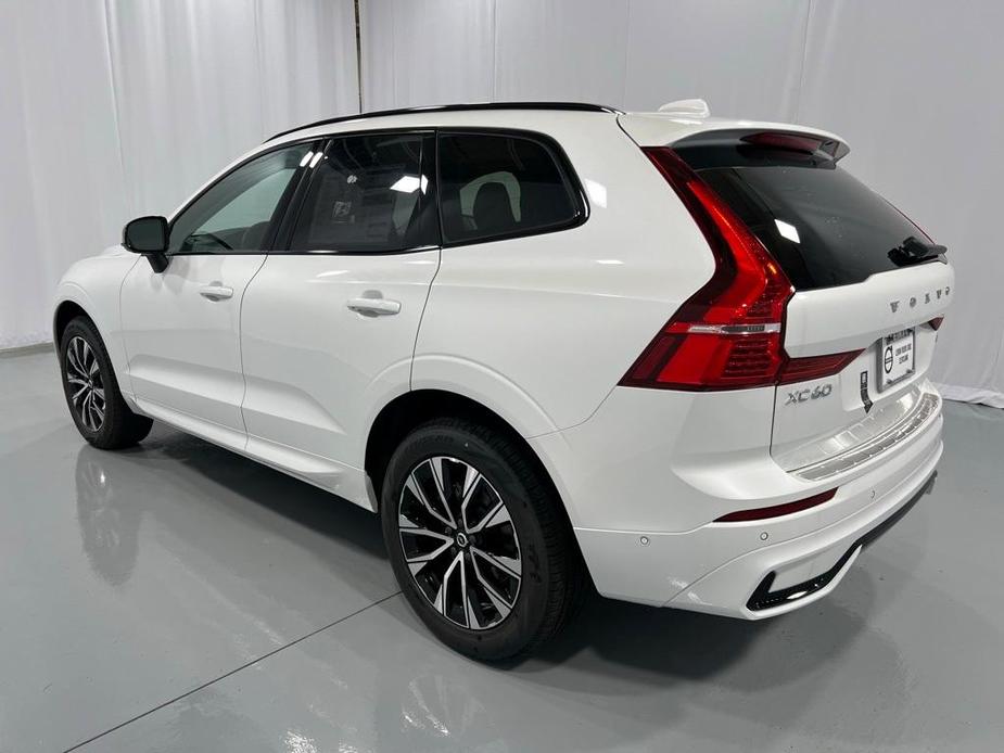 new 2025 Volvo XC60 car, priced at $54,925