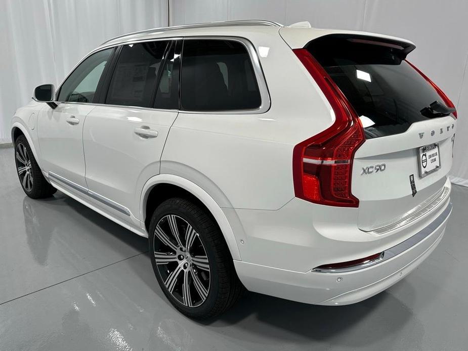 new 2025 Volvo XC90 car, priced at $82,155