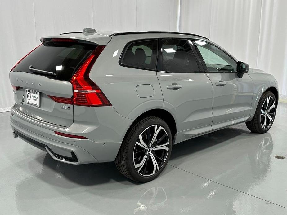 new 2025 Volvo XC60 car, priced at $60,635