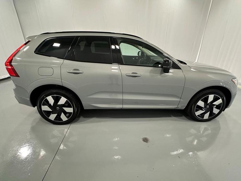 new 2025 Volvo XC60 car, priced at $67,425