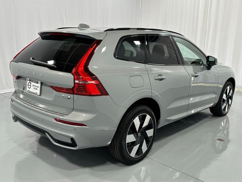 new 2025 Volvo XC60 car, priced at $67,425