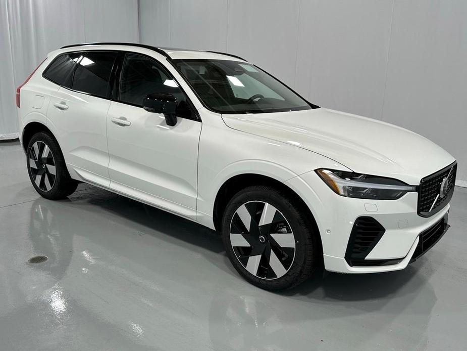 new 2025 Volvo XC60 car, priced at $66,245