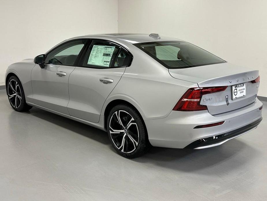 new 2024 Volvo S60 car, priced at $45,580