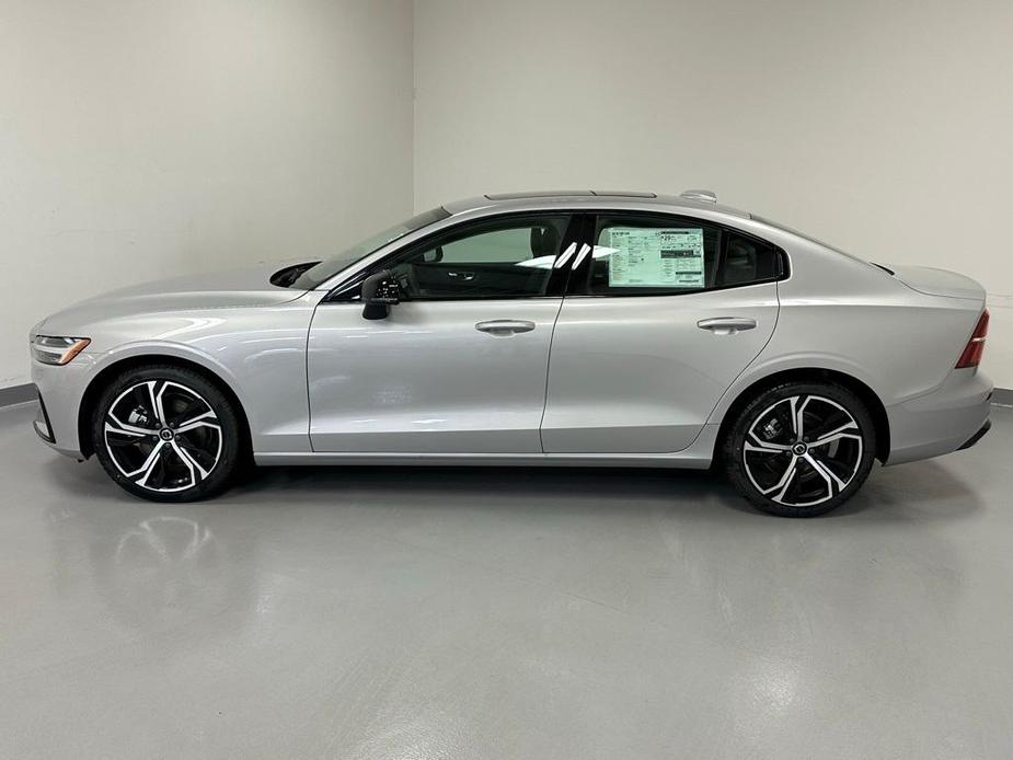 new 2024 Volvo S60 car, priced at $45,580