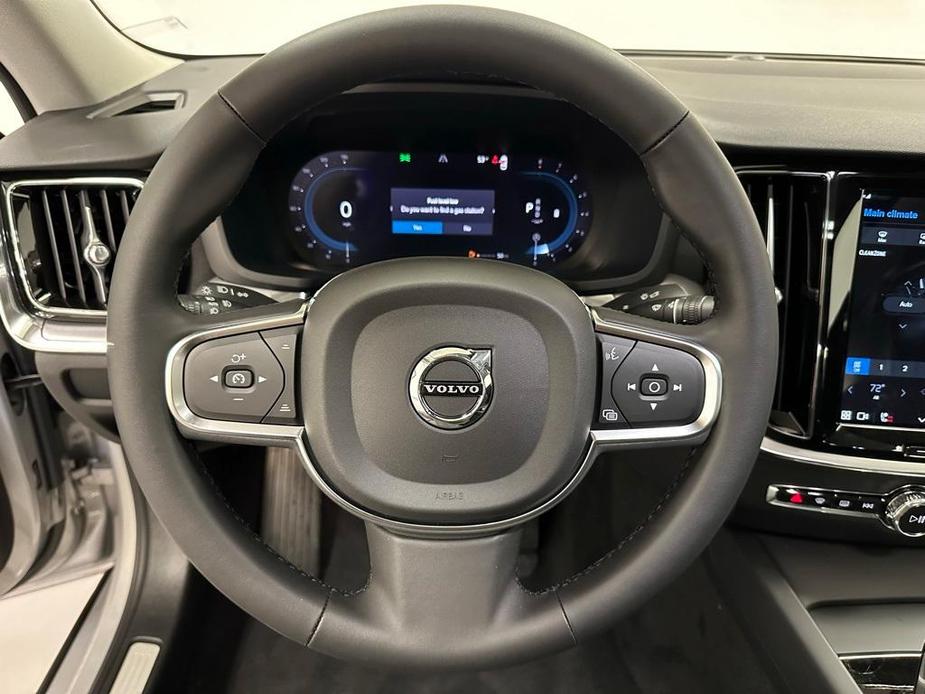 new 2024 Volvo S60 car, priced at $45,580