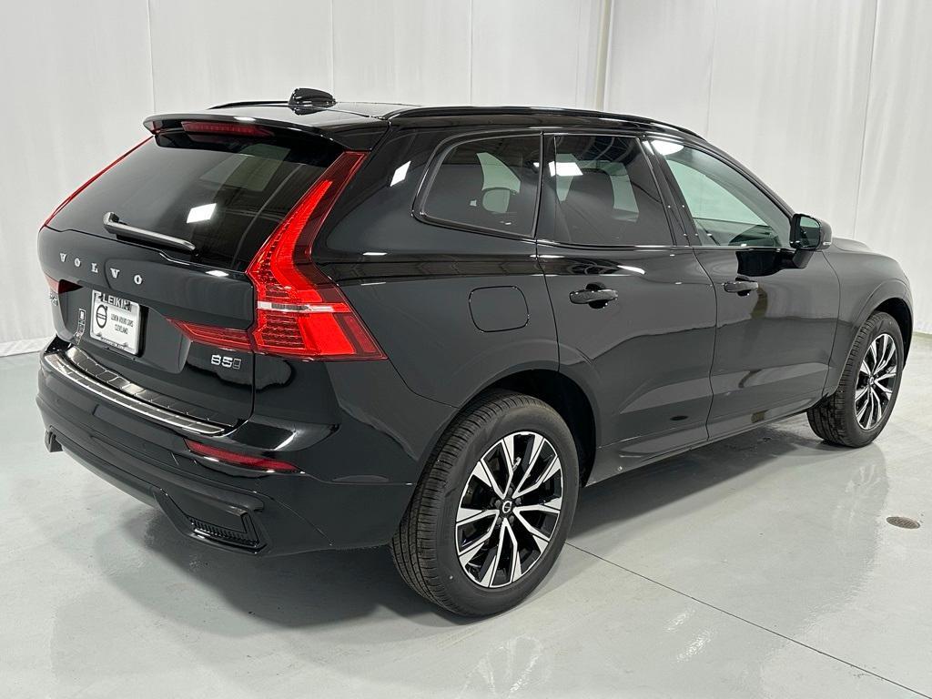 new 2025 Volvo XC60 car, priced at $51,075