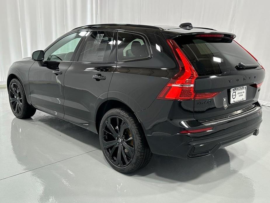 new 2025 Volvo XC60 car, priced at $61,325