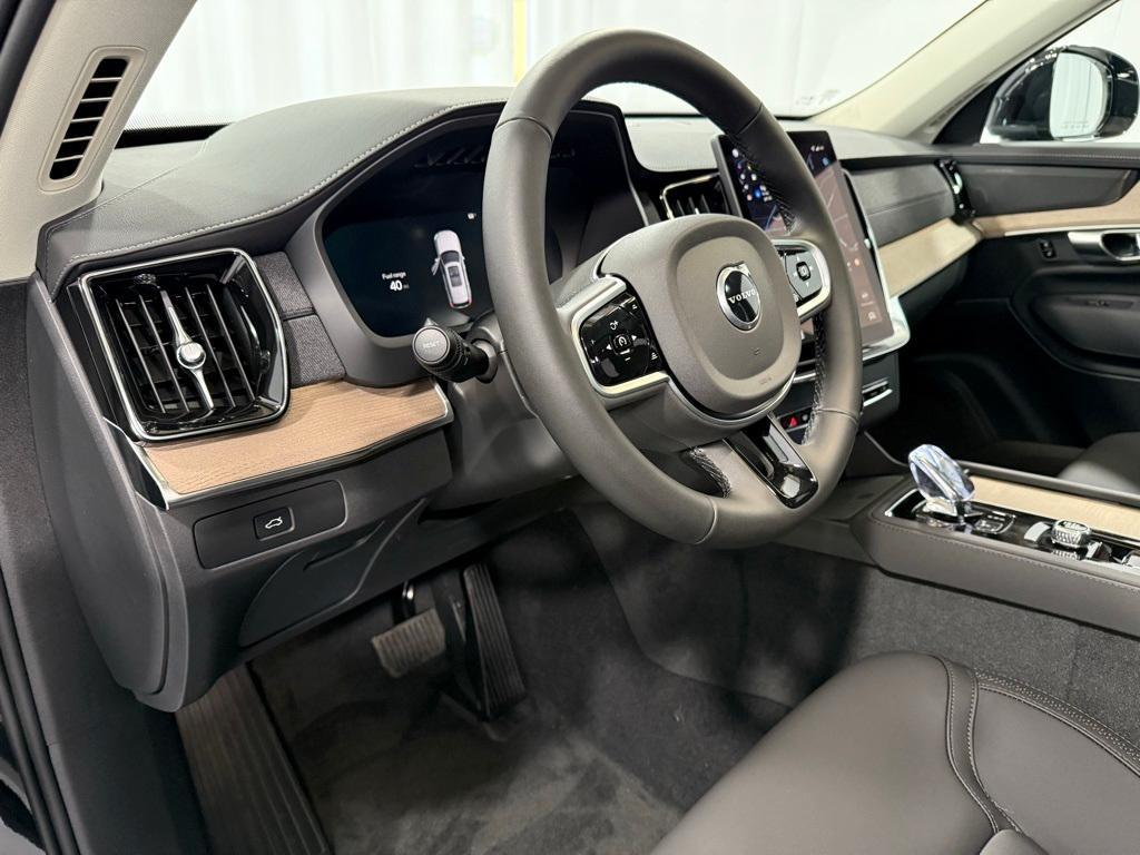new 2026 Volvo XC90 car, priced at $71,825