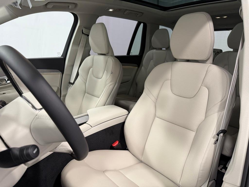 new 2025 Volvo XC90 car, priced at $63,665