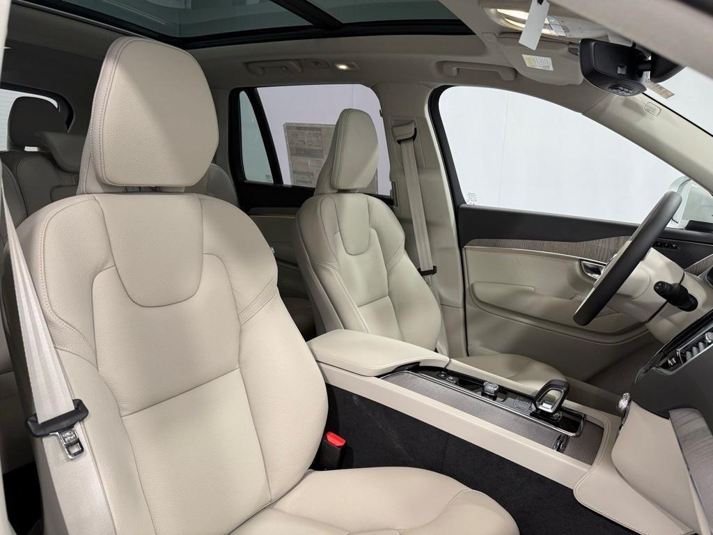 new 2025 Volvo XC90 car, priced at $63,665