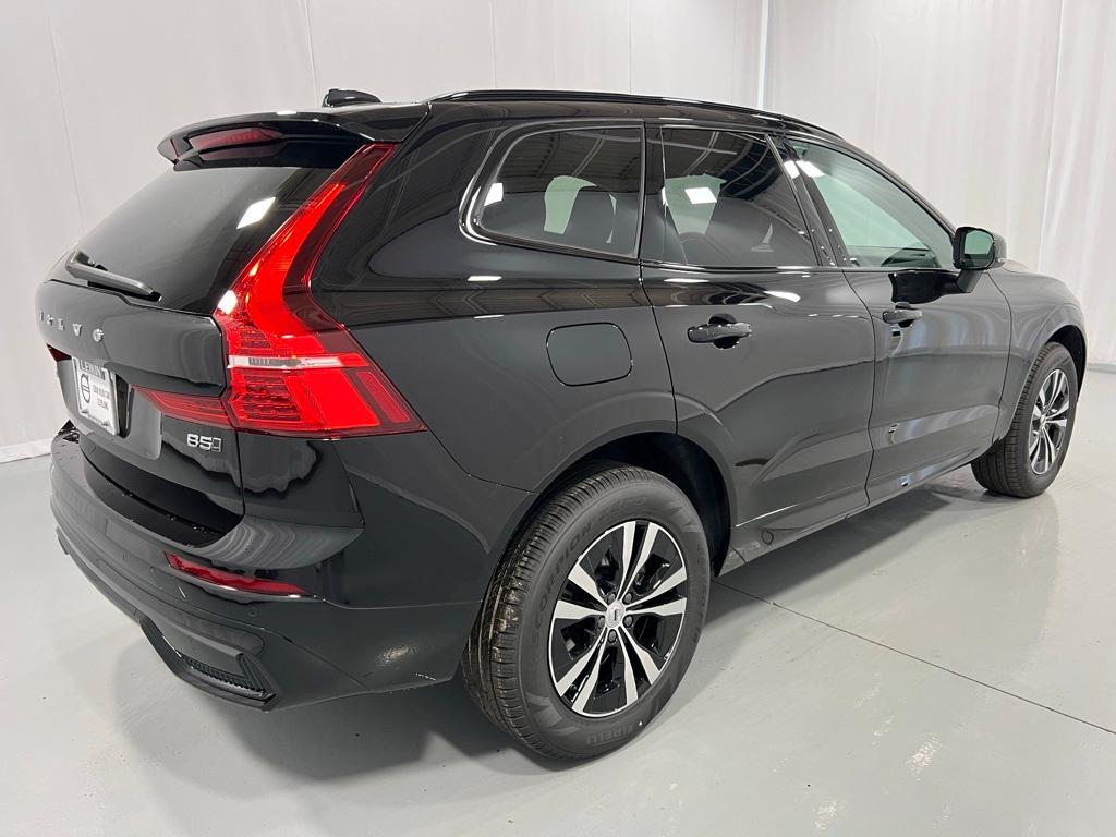 new 2025 Volvo XC60 car, priced at $49,095