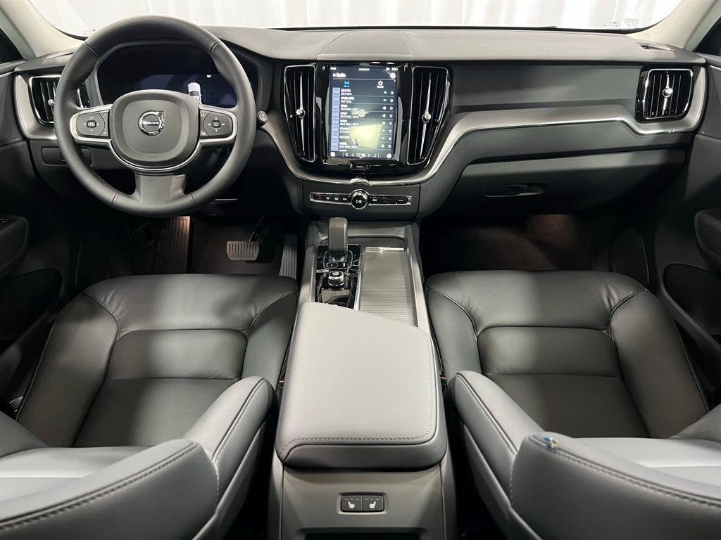 new 2025 Volvo XC60 car, priced at $49,095
