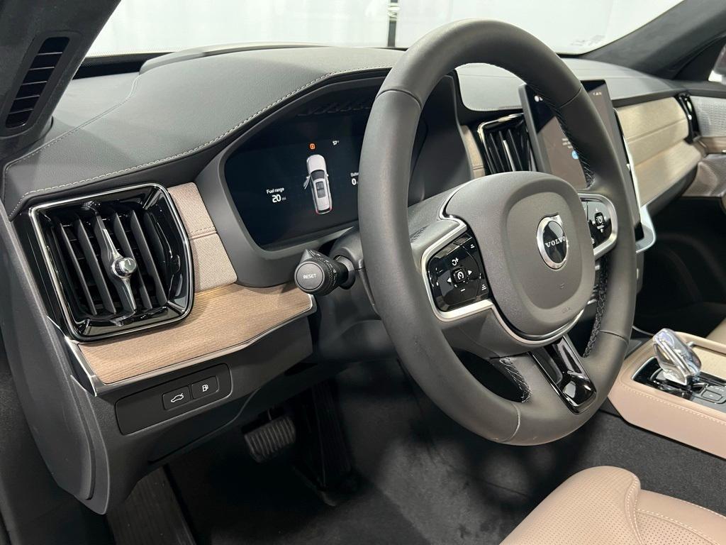 new 2025 Volvo XC90 Plug-In Hybrid car, priced at $88,695