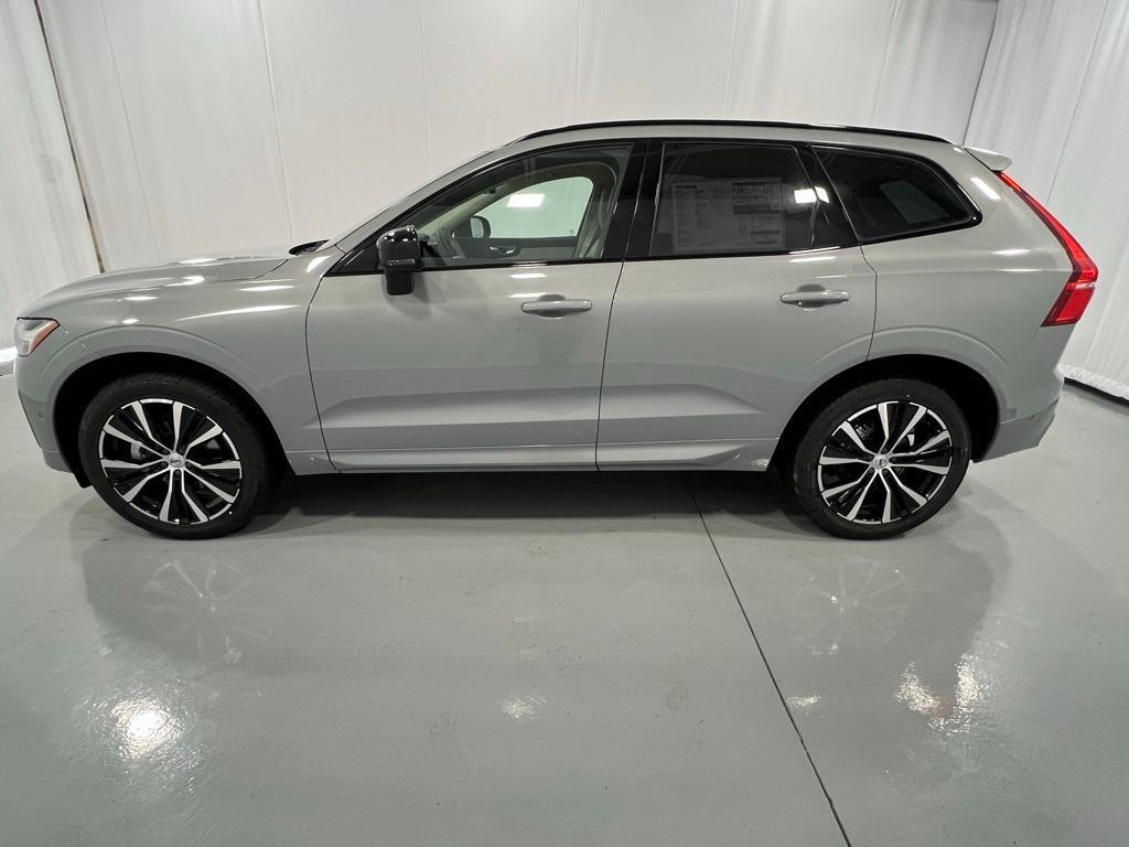 new 2025 Volvo XC60 car, priced at $55,335