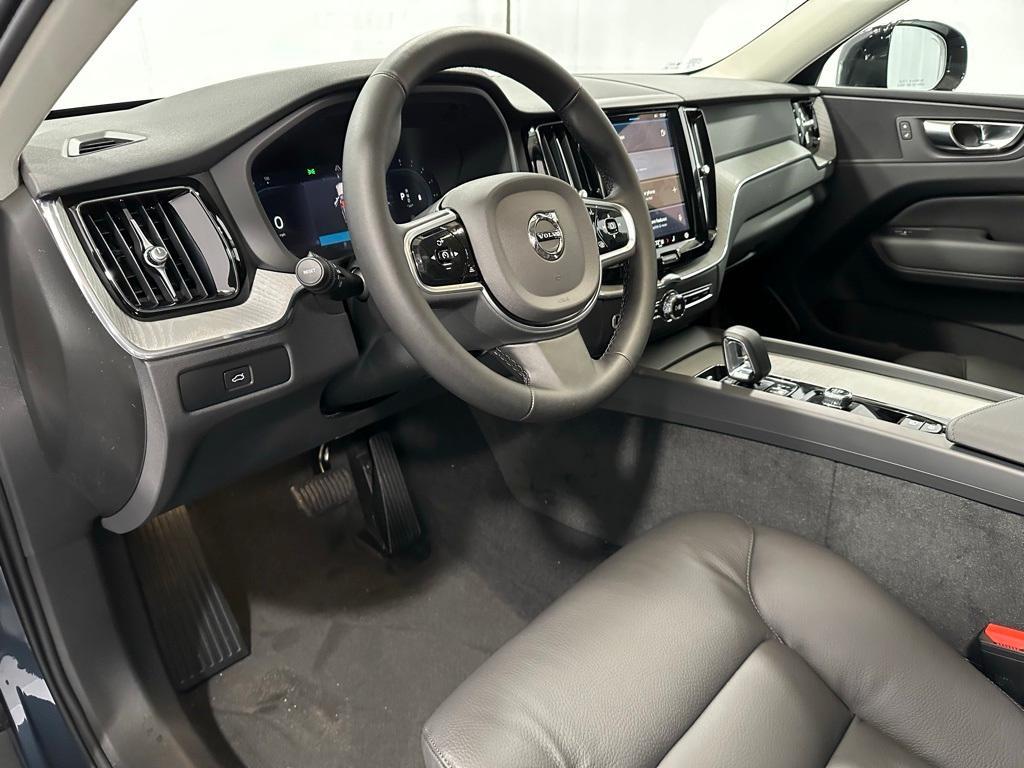 new 2025 Volvo XC60 car, priced at $55,335