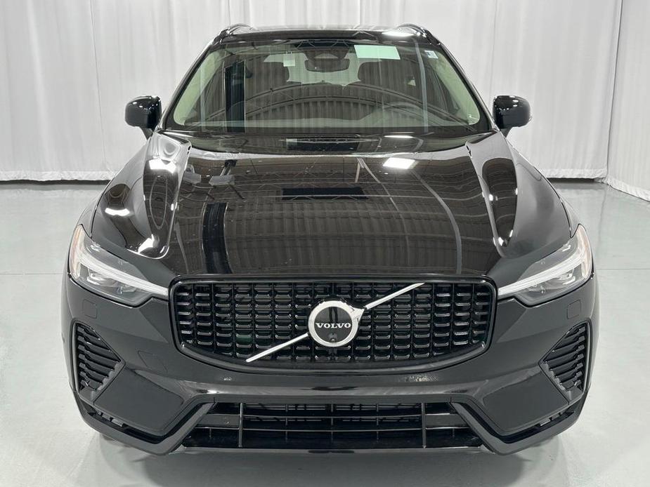 new 2025 Volvo XC60 car, priced at $53,745