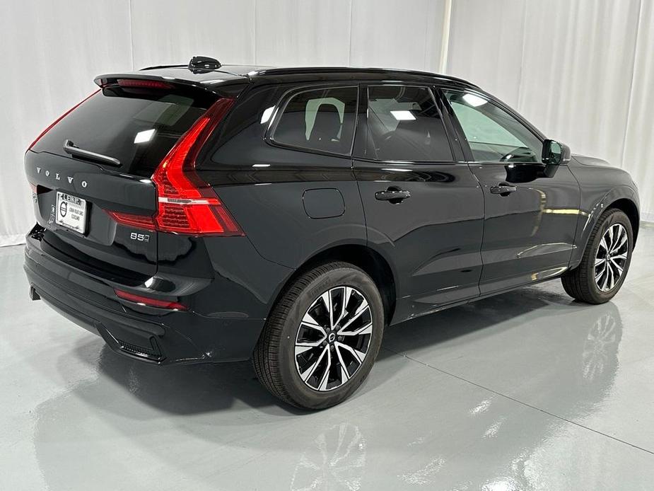 new 2025 Volvo XC60 car, priced at $53,745