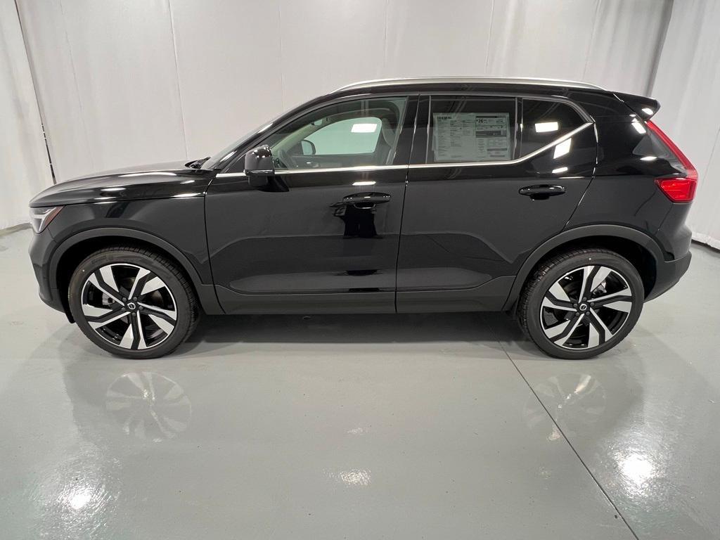 new 2025 Volvo XC40 car, priced at $49,790