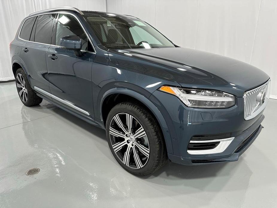 new 2025 Volvo XC90 car, priced at $77,955