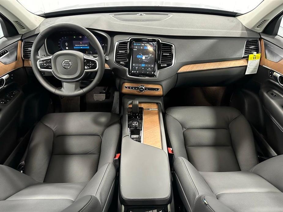 new 2025 Volvo XC90 car, priced at $77,955