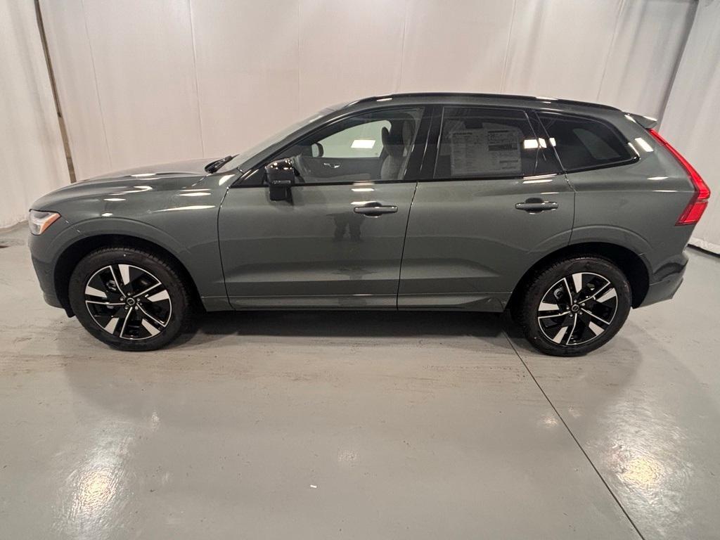new 2026 Volvo XC60 car, priced at $58,360
