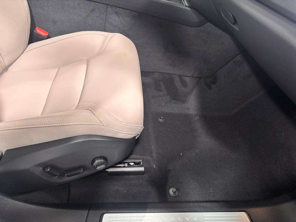 new 2026 Volvo XC60 car, priced at $58,360