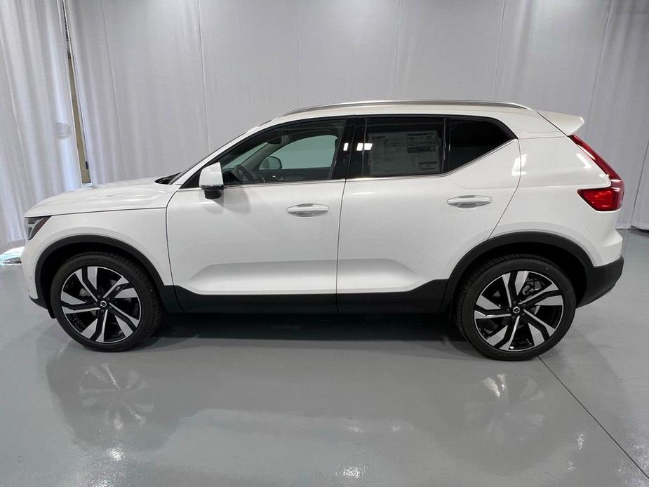 new 2025 Volvo XC40 car, priced at $49,790