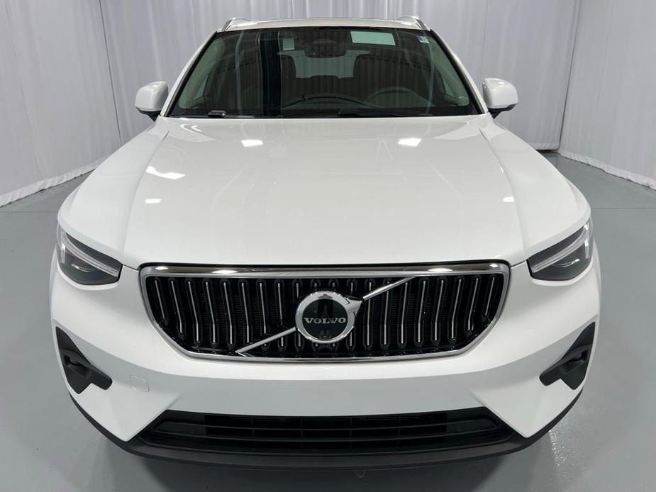 new 2025 Volvo XC40 car, priced at $49,790