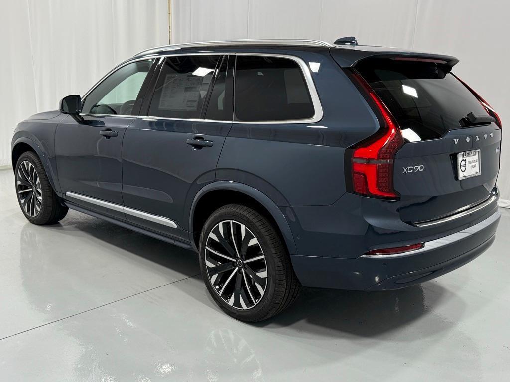 new 2025 Volvo XC90 car, priced at $69,155