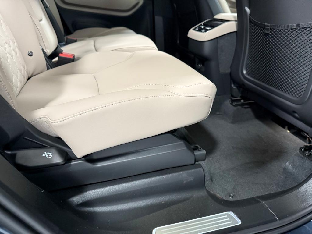 new 2025 Volvo XC90 car, priced at $69,155