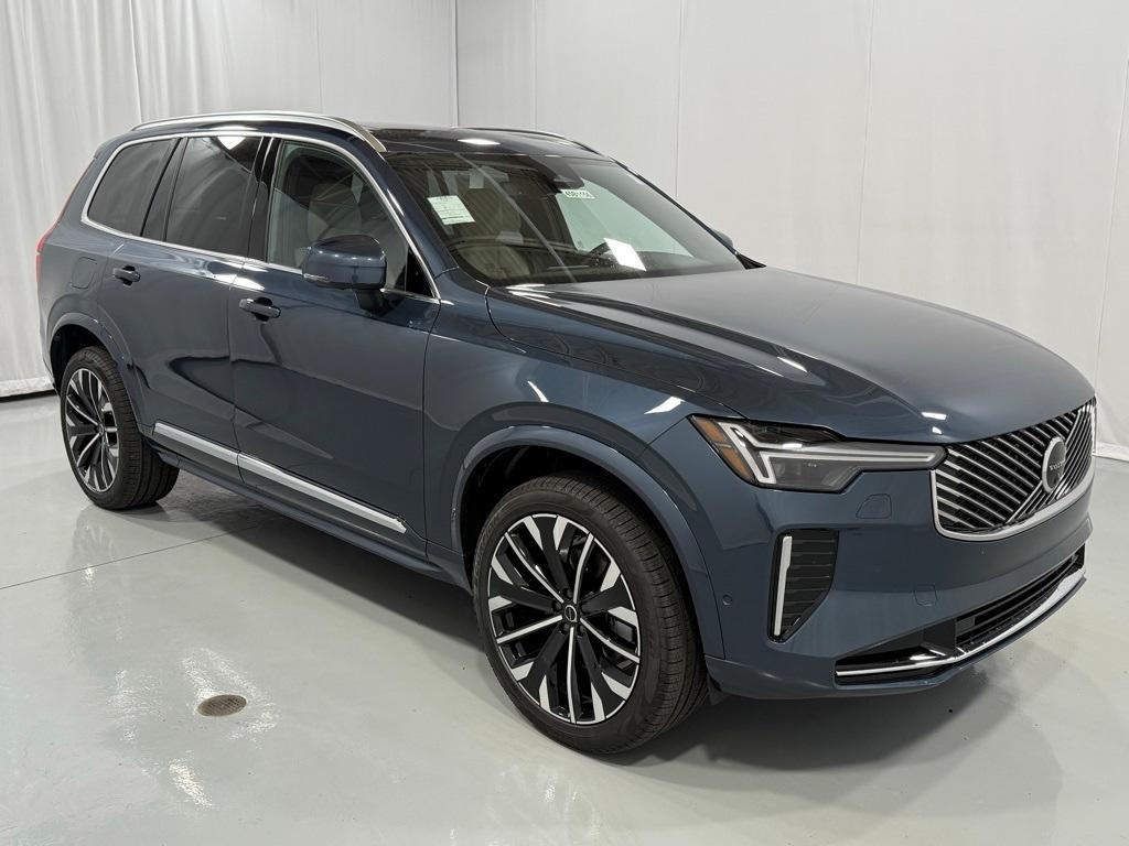 new 2025 Volvo XC90 car, priced at $69,155