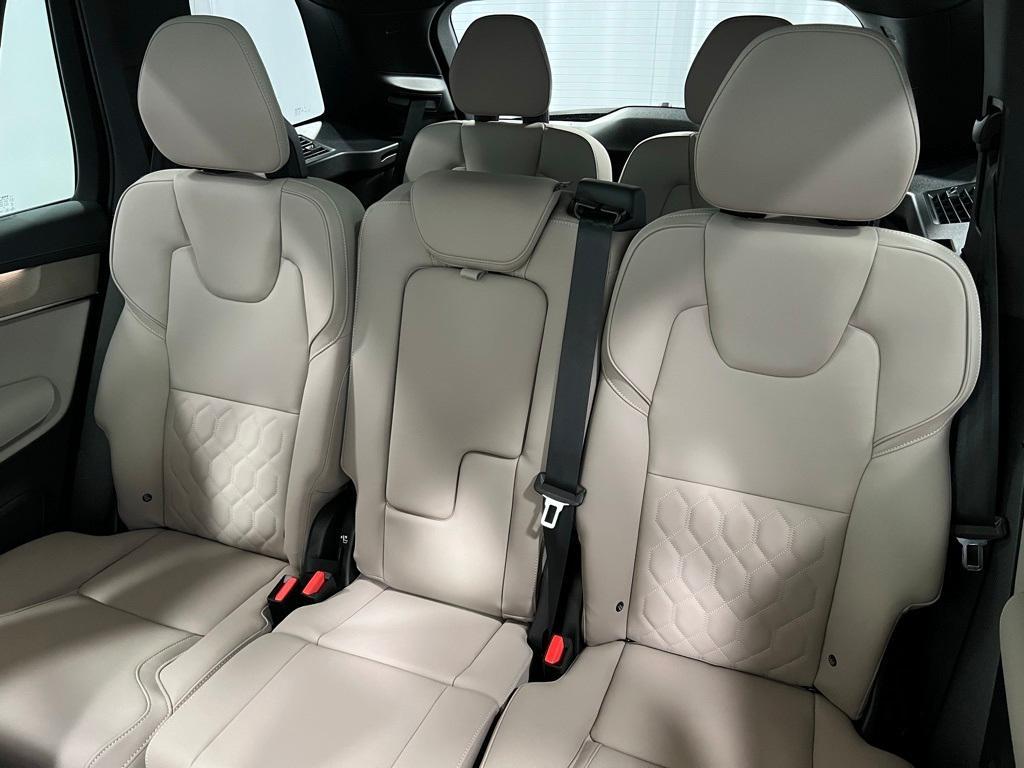 new 2025 Volvo XC90 car, priced at $67,445