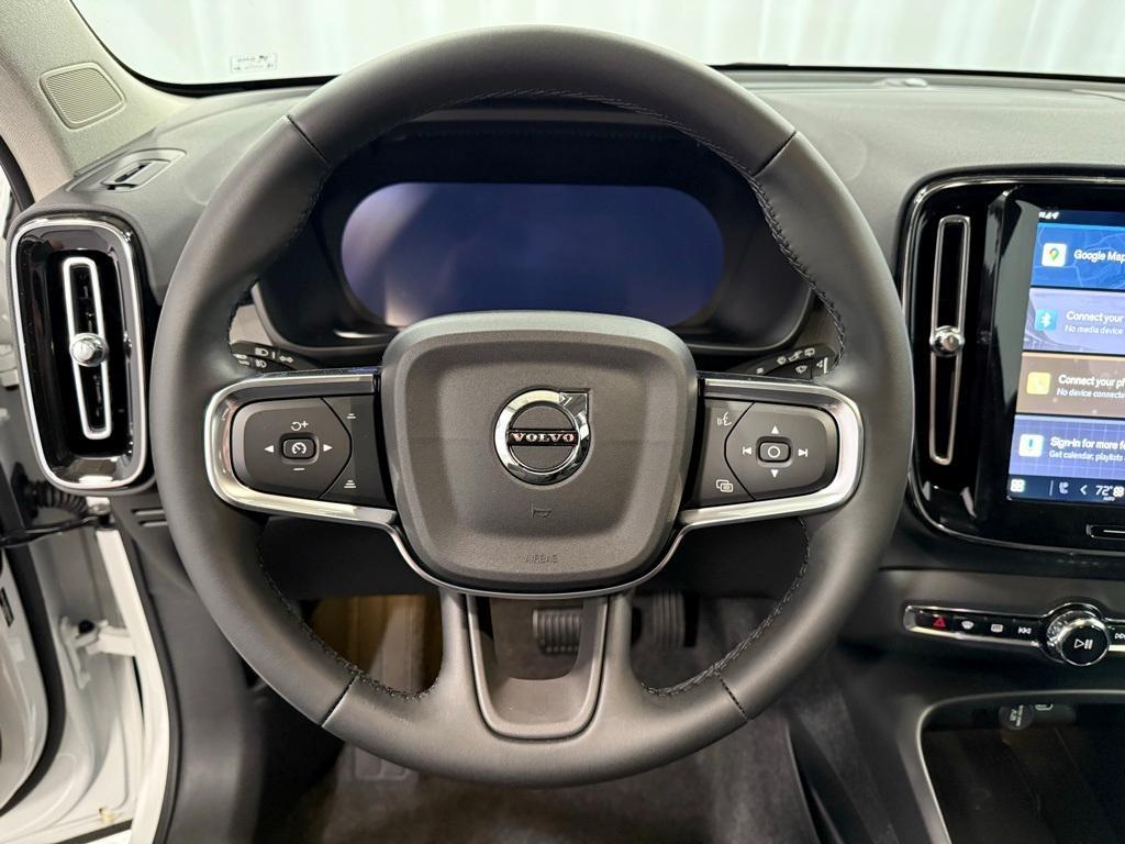 new 2025 Volvo XC40 car, priced at $48,335