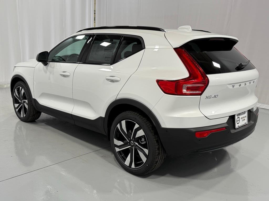 new 2025 Volvo XC40 car, priced at $49,810