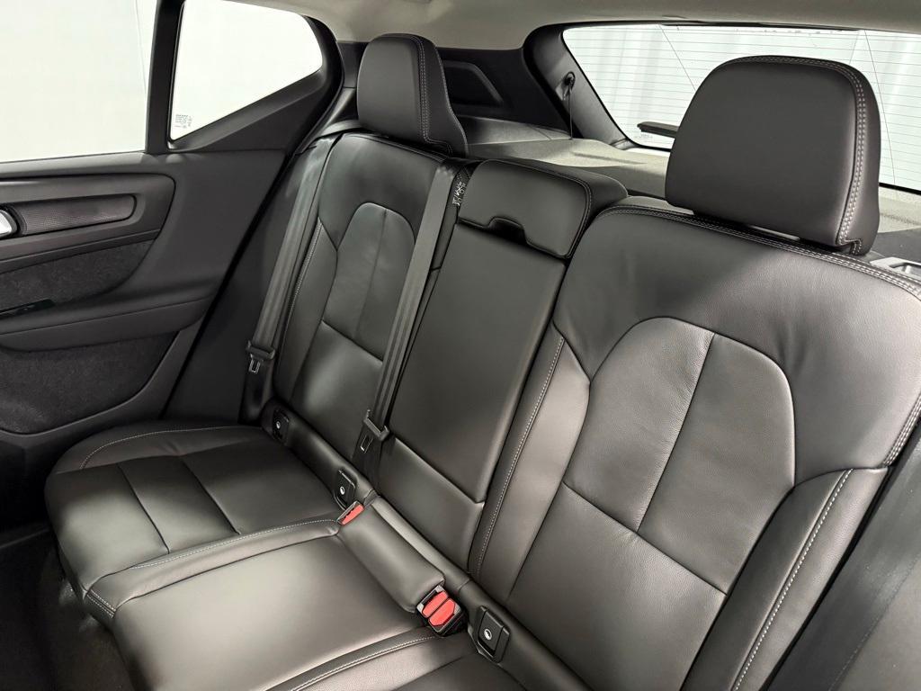 new 2025 Volvo XC40 car, priced at $49,810
