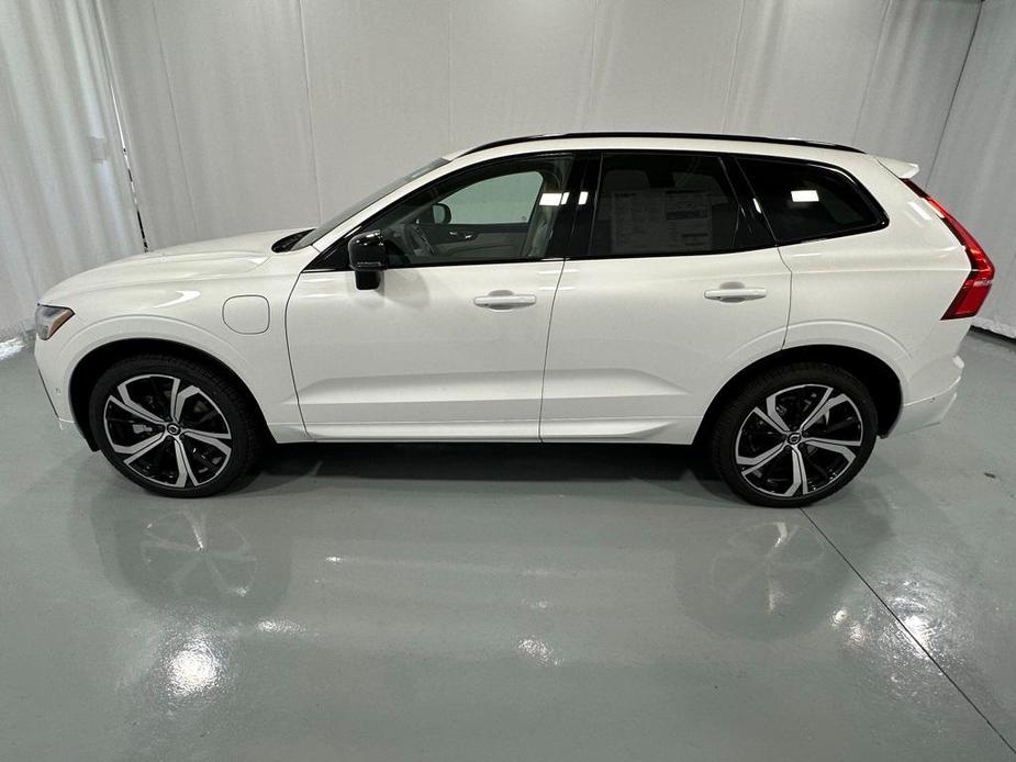 new 2025 Volvo XC60 car, priced at $71,485