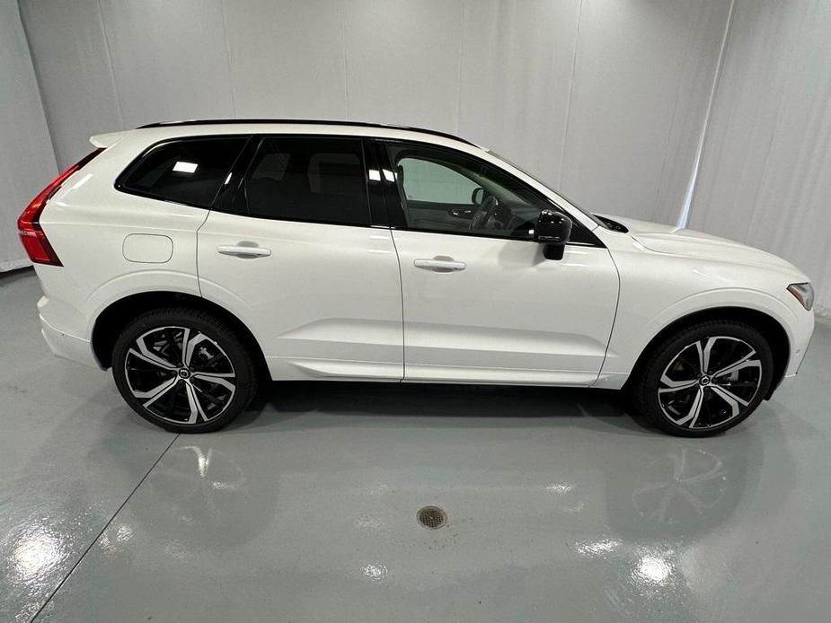 new 2025 Volvo XC60 car, priced at $71,485