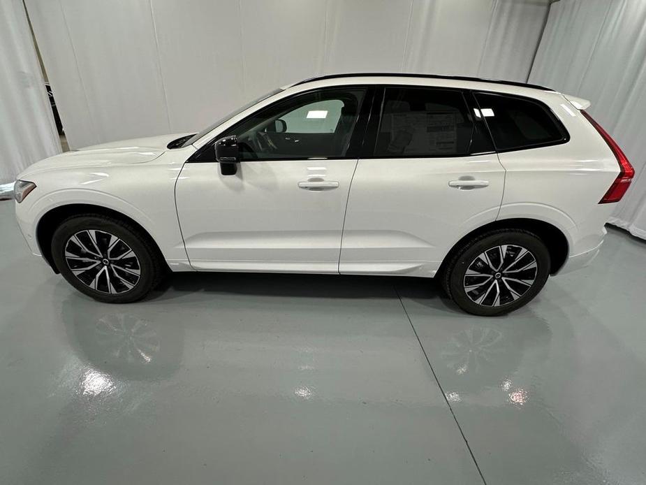 new 2025 Volvo XC60 car, priced at $53,745