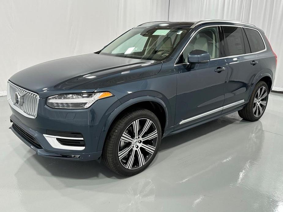 new 2025 Volvo XC90 car, priced at $68,455