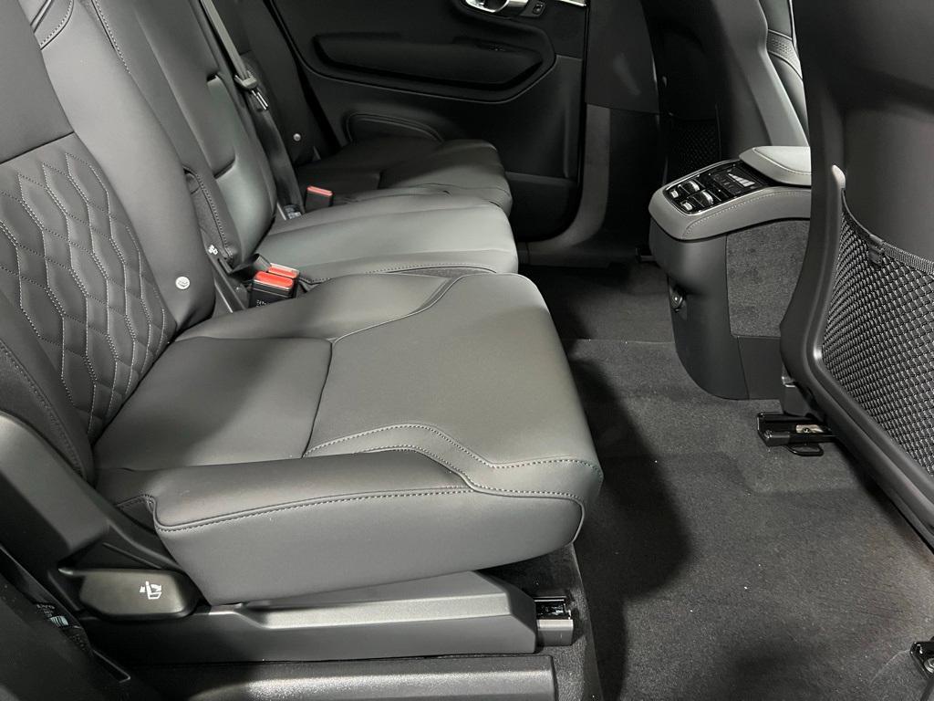new 2025 Volvo XC90 car, priced at $62,145
