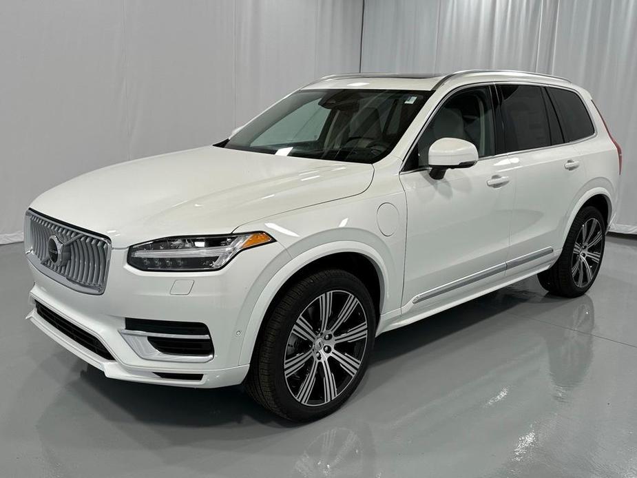 new 2025 Volvo XC90 car, priced at $82,155