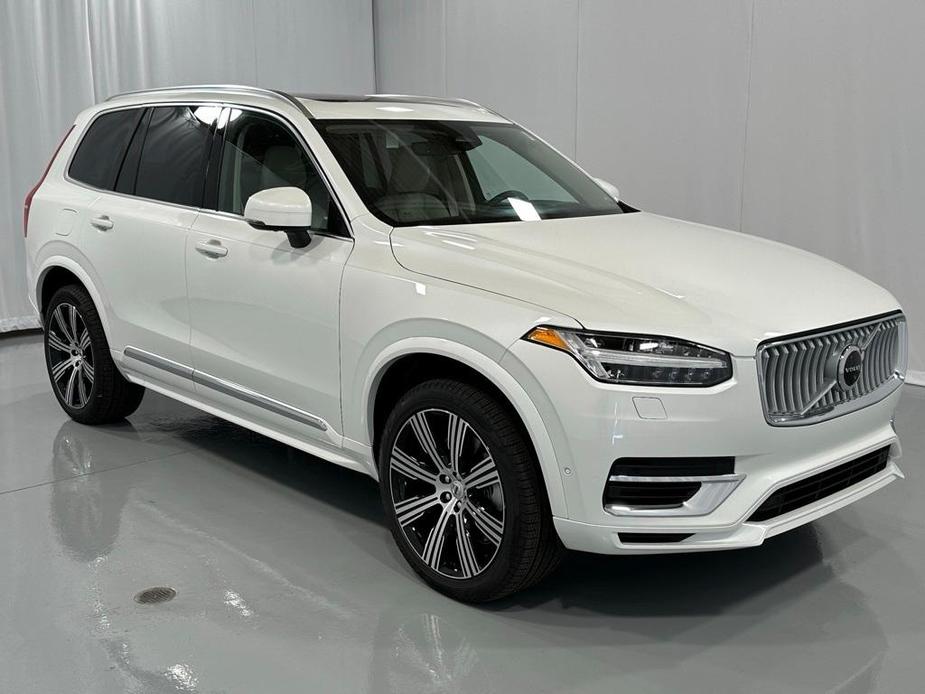 new 2025 Volvo XC90 car, priced at $82,155