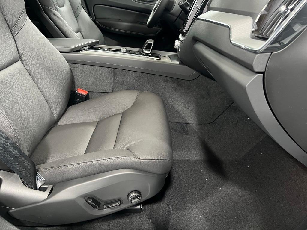 new 2025 Volvo XC60 Plug-In Hybrid car, priced at $67,800