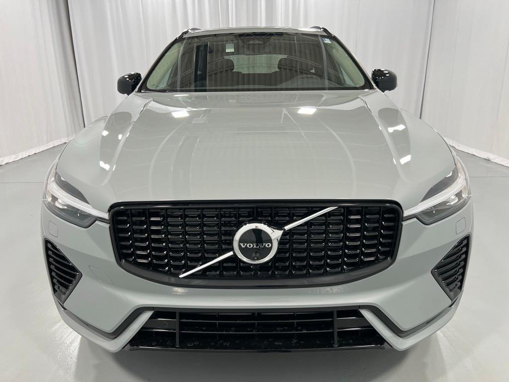 new 2025 Volvo XC60 Plug-In Hybrid car, priced at $67,800