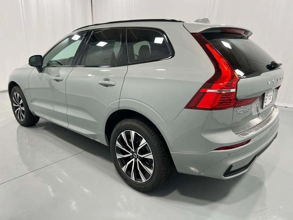 new 2025 Volvo XC60 car, priced at $51,075